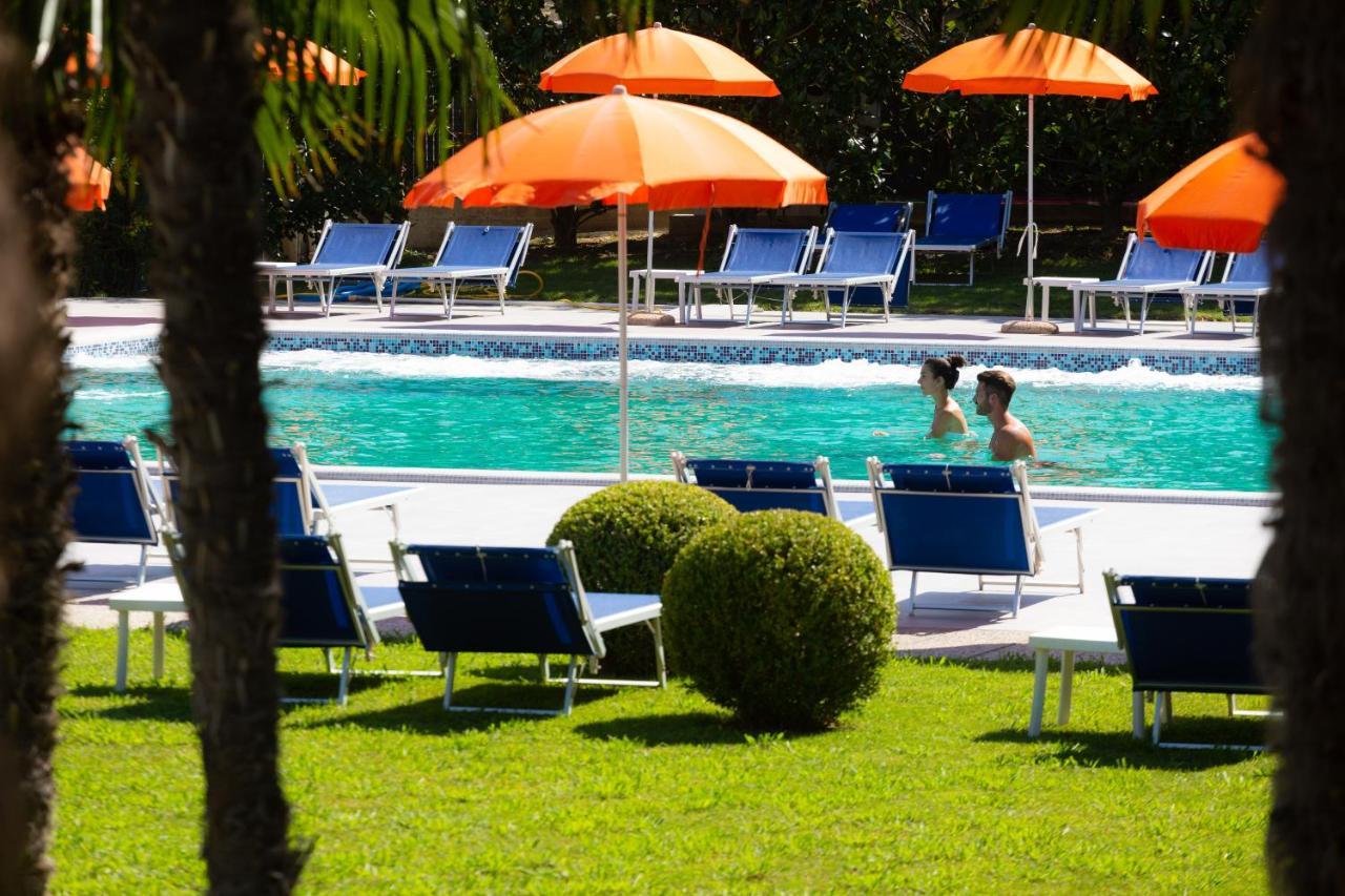 Hotel Savoia Thermae & Spa (Adults Only) Abano Terme Exterior photo